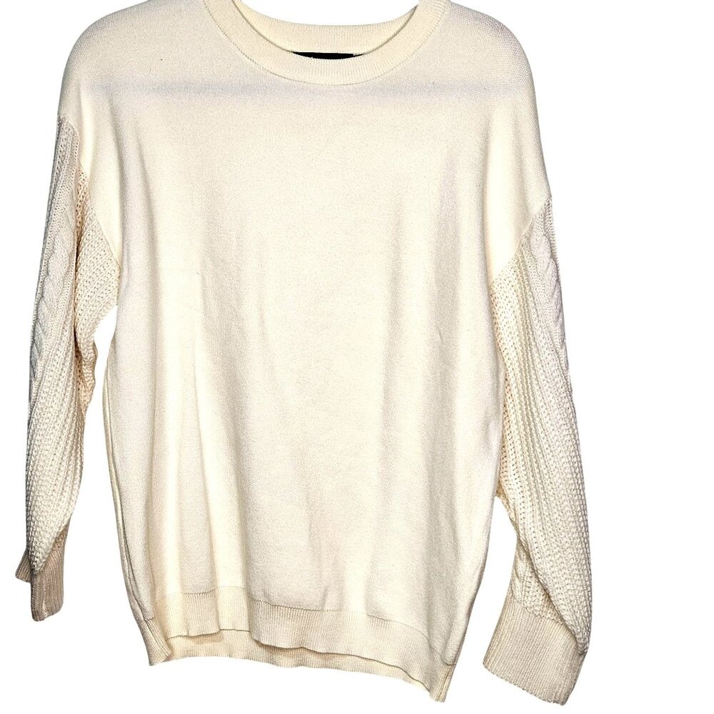Womans Zesica ivory cable knit coastal core crew neck long sleeve sweater size S